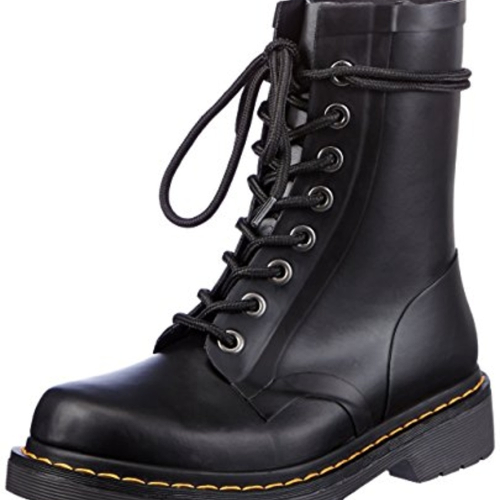 Dr. Martens Drench 8 Eye Boot, rain boot size 6